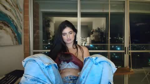 hollyshit_ online show from December 2025 11:31:02 PM