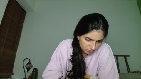 hollyshit_ online show from February 2026 12:45:02 AM