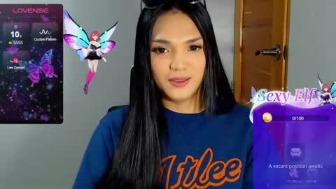 Snapshot of hollywoodbitch chatting on February 2025 01:25:02 AM Isabella Marie online show from February 2025 01:25:02 AM