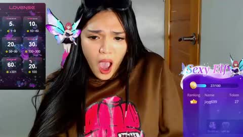 Snapshot of hollywoodbitch chatting on February 2025 02:19:02 AM Isabella Marie online show from February 2025 02:19:02 AM