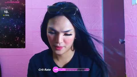 Snapshot of hollywoodbitch chatting on October 2025 02:01:02 AM Isabella Marie online show from October 2025 02:01:02 AM