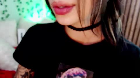 holly online show from January 2025 10:22:02 PM