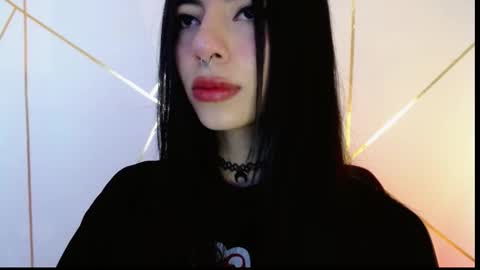 holly online show from February 2025 04:47:01 PM