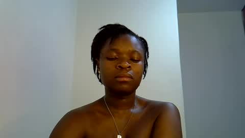 Snapshot of holy_ebony chatting on June 2026 04:48:02 AM holy_ebony online show from June 2026 04:48:02 AM