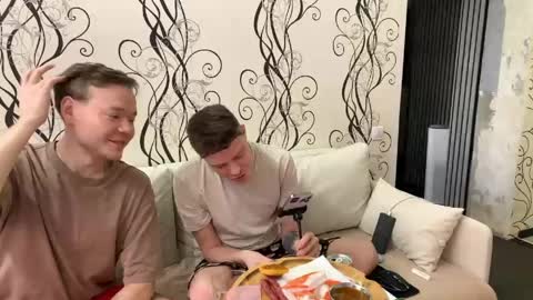 holy_eggs_00 online show from April 2026 11:14:02 AM