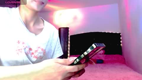 Juli online show from November 2025 03:54:01 AM