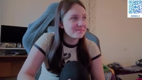 Snapshot of holy_kveta chatting on February 2026 03:12:02 AM Kviki online show from February 2026 03:12:02 AM