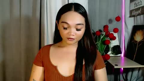 Snapshot of holy_shine chatting on May 2026 03:57:02 AM Bella online show from May 2026 03:57:02 AM