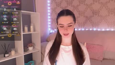 Mia online show from March 2026 03:47:01 AM