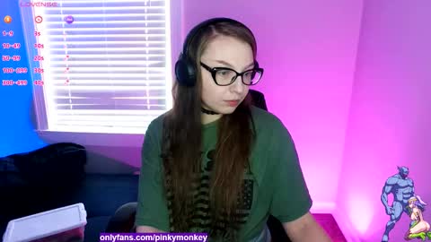 Viktoria online show from November 2025 07:32:02 PM