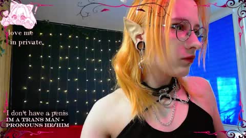 Honelints boyblonde hair AsterMIntfemboybrown hair online show from March 2025 11:58:01 AM