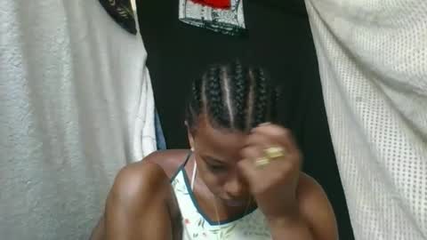 honeria98 online show from February 2026 06:37:01 AM