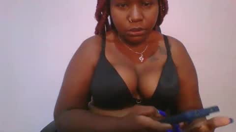 Snapshot of honey_beb chatting on October 2025 07:06:01 AM honey_beb online show from October 2025 07:06:01 AM