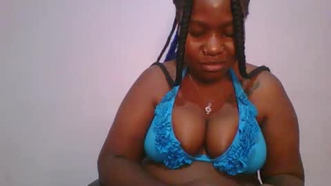 Snapshot of honey_beb chatting on November 2025 06:01:01 AM honey_beb online show from November 2025 06:01:01 AM