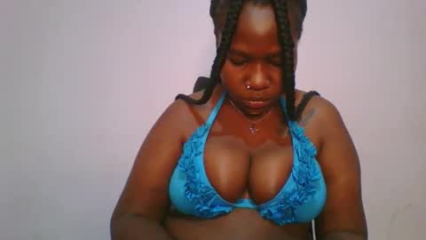 Snapshot of honey_beb chatting on November 2025 04:55:02 AM honey_beb online show from November 2025 04:55:02 AM