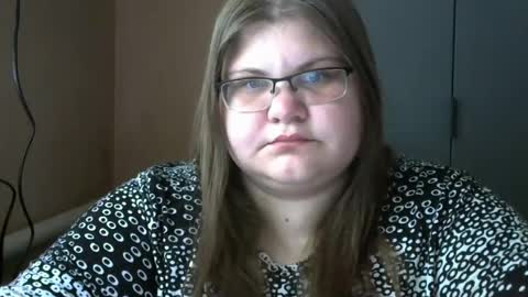 Snapshot of honey_bunny_x chatting on June 2026 06:51:02 AM Bunny online show from June 2026 06:51:02 AM