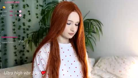 LETTY online show from November 2025 05:35:01 PM