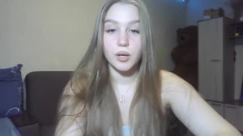 honey_lolaaa online show from October 2025 02:06:01 PM