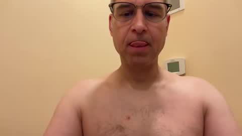 honey_man14 online show from February 2026 06:06:01 PM