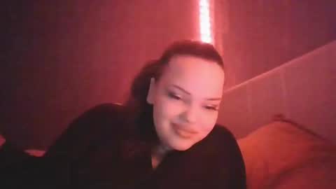 Snapshot of honey_miracle chatting on June 2026 05:28:02 PM honey_miracle online show from June 2026 05:28:02 PM