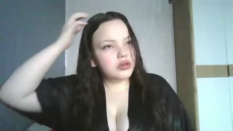 Snapshot of honey_miracle chatting on June 2026 02:58:01 AM honey_miracle online show from June 2026 02:58:01 AM