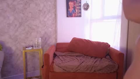 Honey-Sweett online show from November 2025 12:53:01 PM