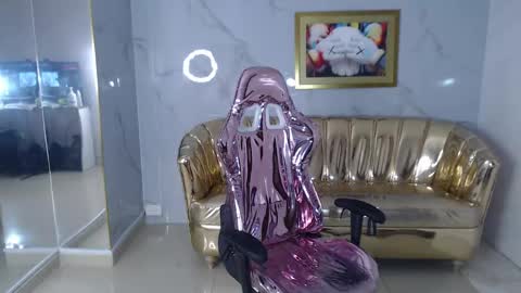 HONEY  online show from February 2025 12:58:01 PM