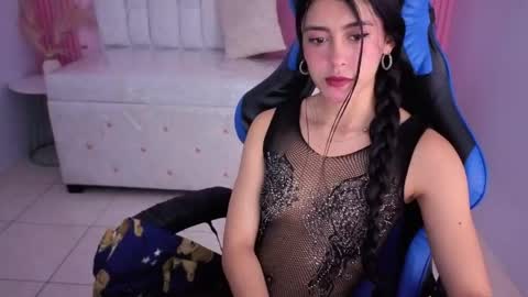 Snapshot of honey_torres_sub chatting on May 2026 03:25:02 AM HONEY online show from May 2026 03:25:02 AM