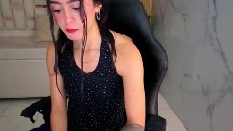 Snapshot of honey_torres_sub chatting on July 2026 01:26:01 PM HONEY online show from July 2026 01:26:01 PM