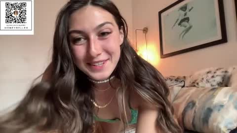 Snapshot of honeybelle8 chatting on March 2026 02:51:01 PM belle brunette online show from March 2026 02:51:01 PM