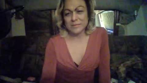 Snapshot of honeybfly99 chatting on February 2025 12:11:02 PM honeybfly99 online show from February 2025 12:11:02 PM