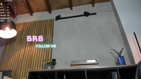 Sofia independent model online show from March 2025 11:27:01 AM