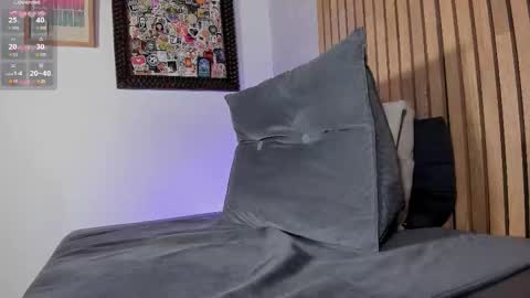 Sofia independent model online show from February 2026 11:54:01 AM