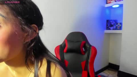 HONEY LUXE online show from April 2026 05:04:02 AM