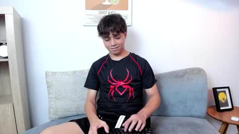 honeymoon_sariel online show from November 2025 08:00:01 PM