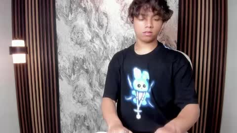 honeymoon_sariel online show from April 2026 08:39:02 PM