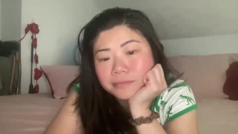 Snapshot of honeysunshineneko chatting on February 2026 01:18:01 PM HoneySunshineNeko online show from February 2026 01:18:01 PM