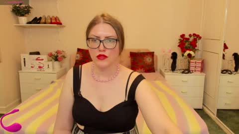 Snapshot of honeywinexs chatting on May 2026 02:58:02 PM honeywinexs online show from May 2026 02:58:02 PM