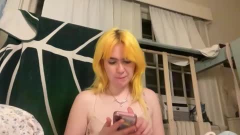 Snapshot of honeyxlimbed chatting on April 2026 02:04:02 AM Emi Rose online show from April 2026 02:04:02 AM