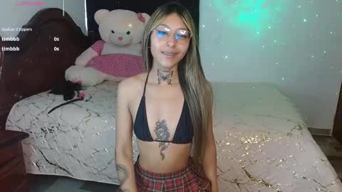 Snapshot of hoolly_jones chatting on October 2025 02:49:01 PM Hoollly Jones online show from October 2025 02:49:01 PM