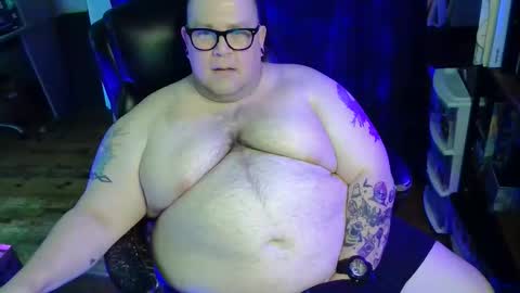 Snapshot of hoosierdaddyxl chatting on June 2026 05:40:02 PM Sir online show from June 2026 05:40:02 PM
