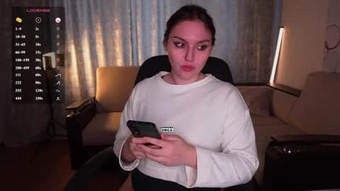 Snapshot of hoot_owl_cb chatting on May 2026 01:00:01 AM Karina online show from May 2026 01:00:01 AM