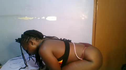 phanice online show from November 2025 07:40:02 PM