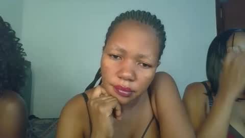Snapshot of horny_lainie chatting on October 2025 05:24:01 PM horny_lainie online show from October 2025 05:24:01 PM