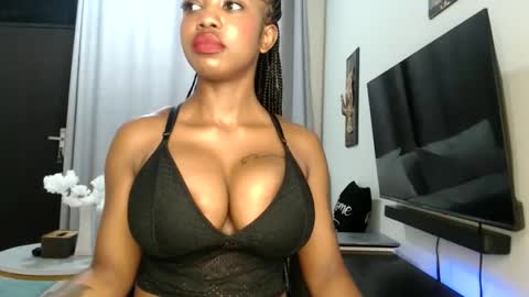Snapshot of horny_princcess chatting on May 2026 04:40:02 AM horny_princcess online show from May 2026 04:40:02 AM