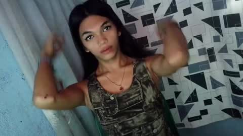 Rhiana online show from March 2026 12:21:01 PM