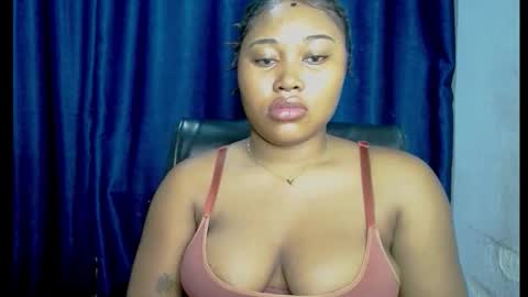Snapshot of horny_temptation_ chatting on November 2025 09:32:02 AM Miss Zanele online show from November 2025 09:32:02 AM