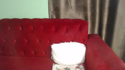 Snapshot of hornybella4 chatting on March 2025 05:17:02 AM Bella online show from March 2025 05:17:02 AM