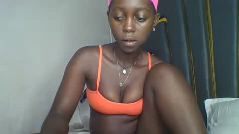 Bella online show from November 2025 05:57:02 AM