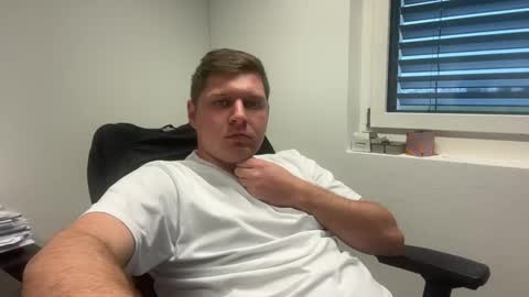 Snapshot of hornyboy95300 chatting on February 2025 03:42:02 PM hornyboy95300 online show from February 2025 03:42:02 PM